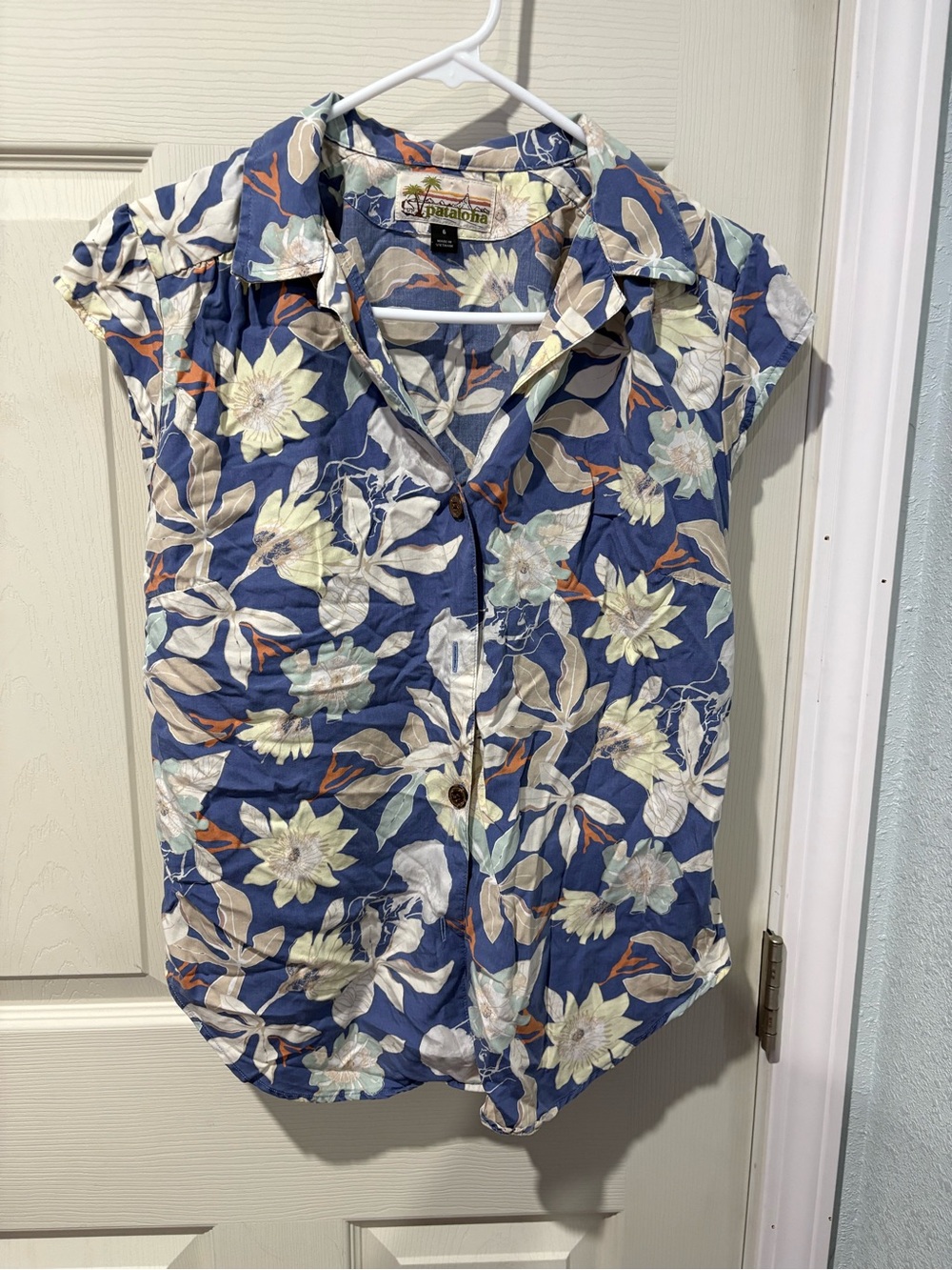 Patagonia Blue Floral Button-Down Shirt